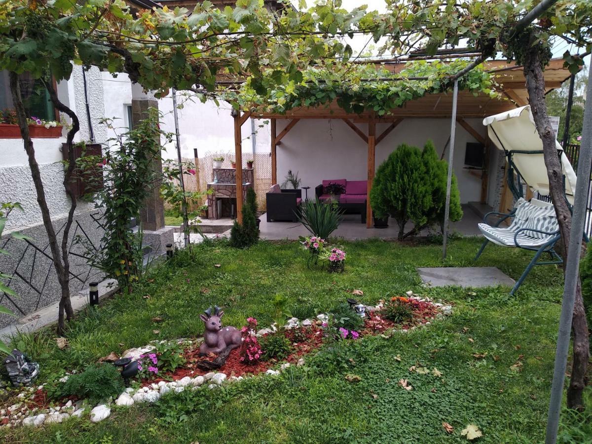 Къща Карби Kŭrdzhali Exterior photo